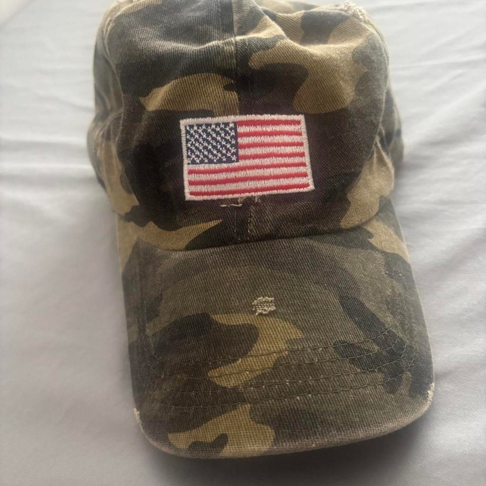 Camouflage American flag hat
